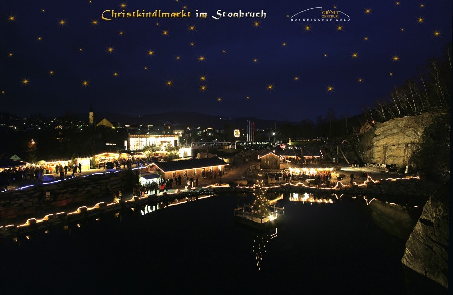 Blick auf den Weihnachtsmarkt von der Abbruchkante des Alten Steinbruchs Blick auf den Weihnachtsmarkt von der Abbruchkante des Alten Steinbruchs